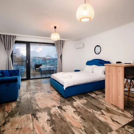 Holiday Deluxe Mamaia Nord La 5 Minute De Plaja Apartamento *