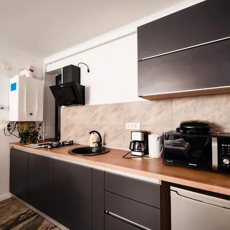 Holiday Deluxe Mamaia Nord La 5 Minute De Plaja Apartamento Năvodari