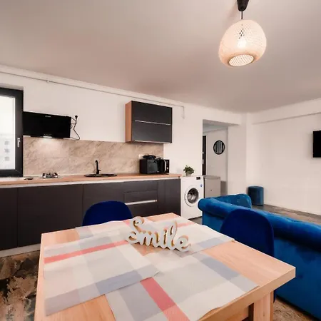 Holiday Deluxe Mamaia Nord La 5 Minute De Plaja Apartamento